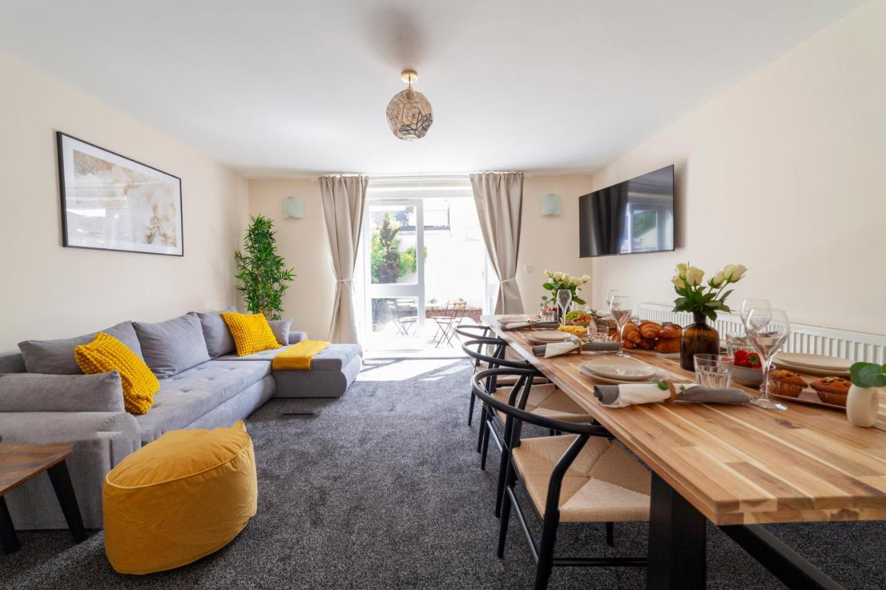 Arte Stays: Spacious Garden House In Stratford With Free Parking Holiday home