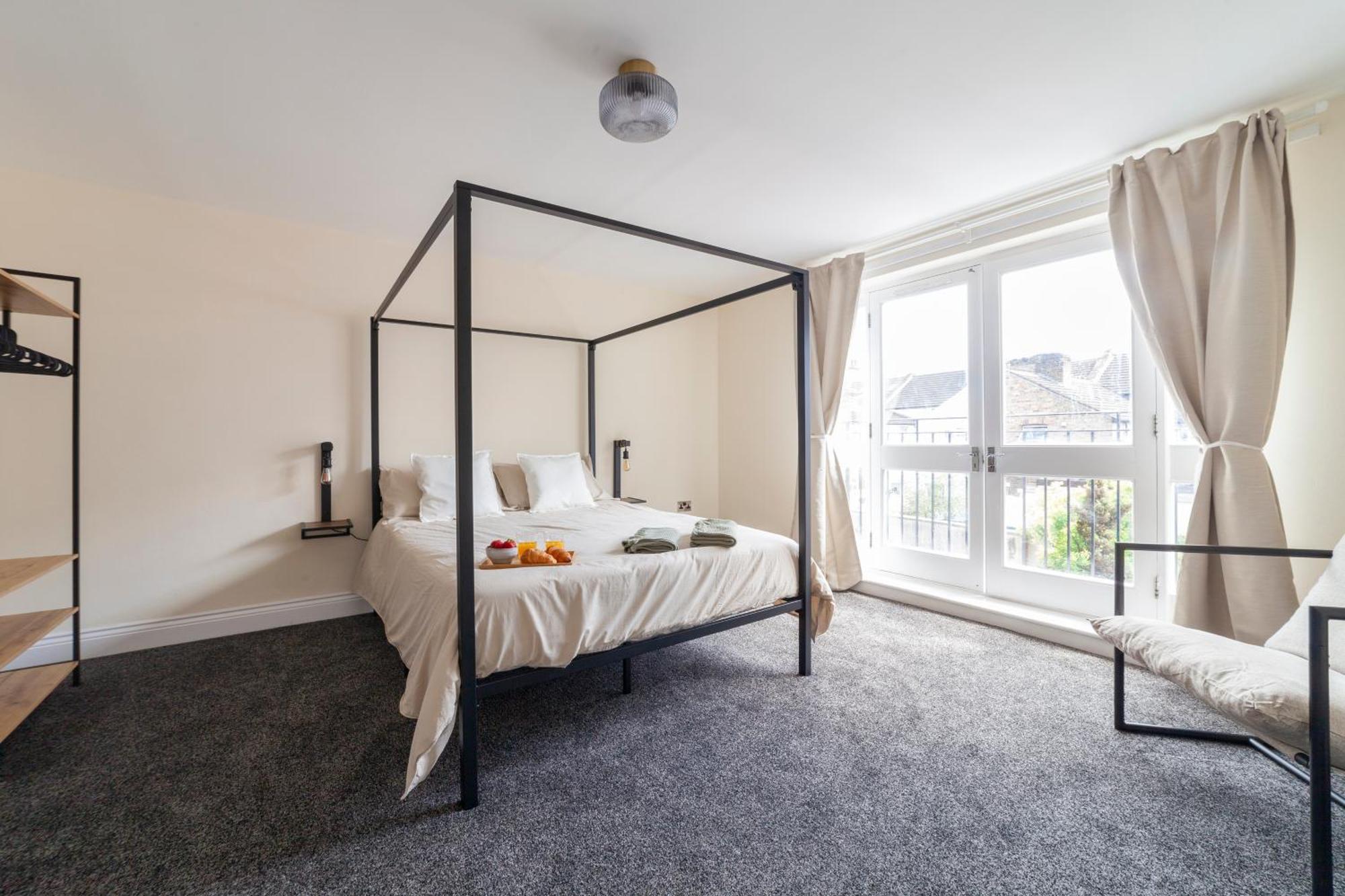 Holiday home Arte Stays: Spacious Garden House In Stratford With Free Parking