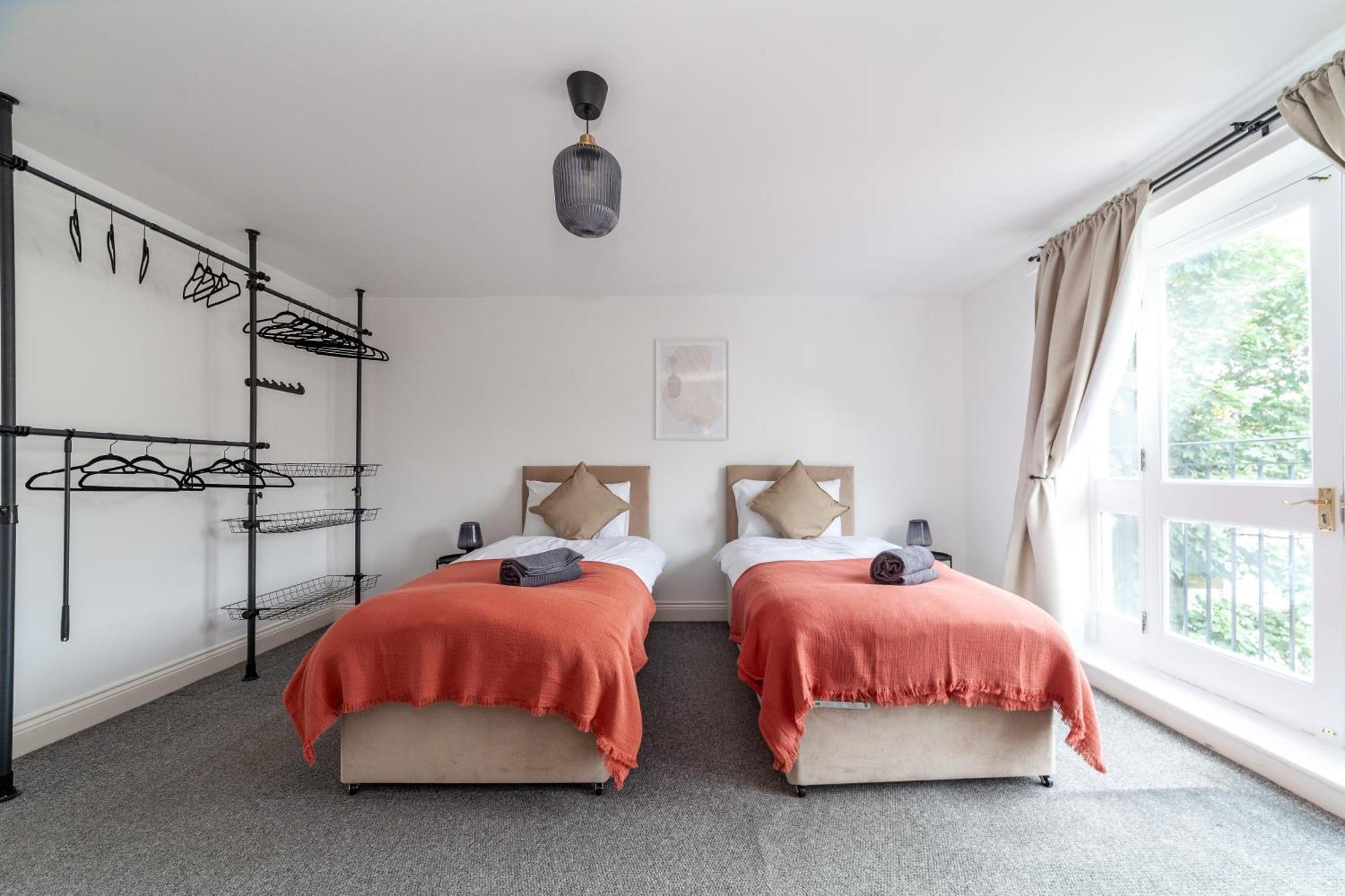 Holiday home Arte Stays: Spacious Garden House In Stratford With Free Parking London