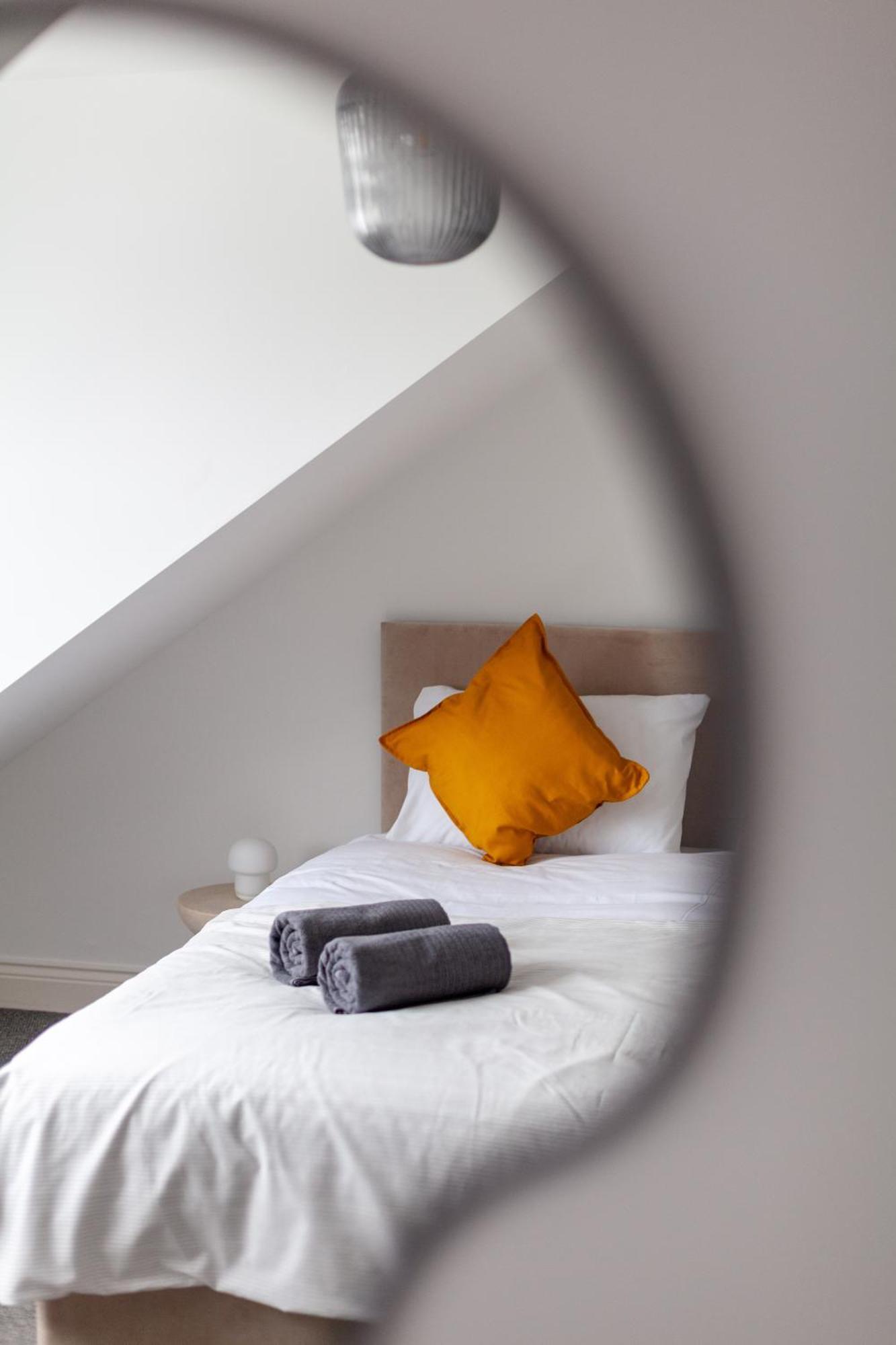 Arte Stays: Spacious Garden House In Stratford With Free Parking *