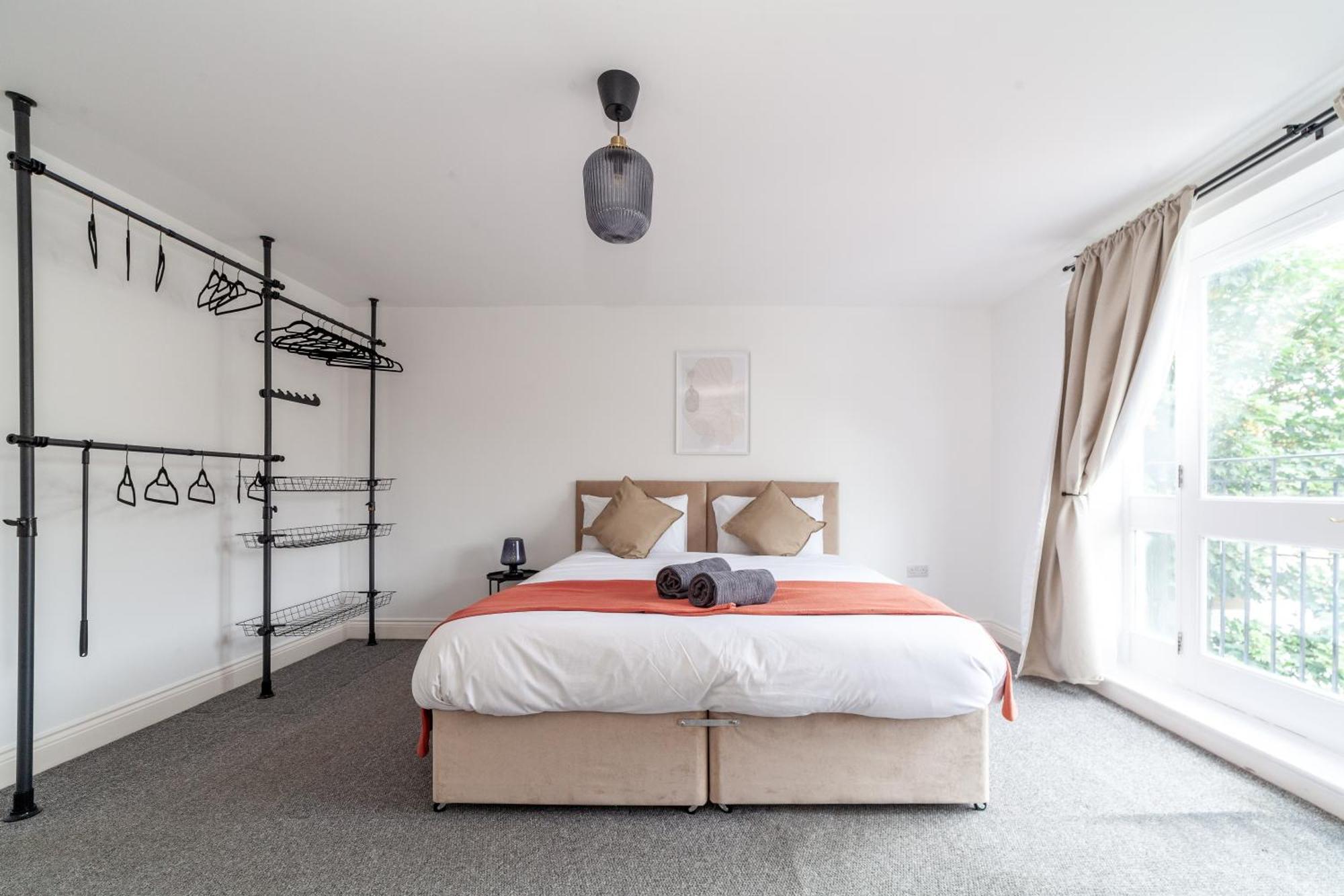 Holiday home Arte Stays: Spacious Garden House In Stratford With Free Parking